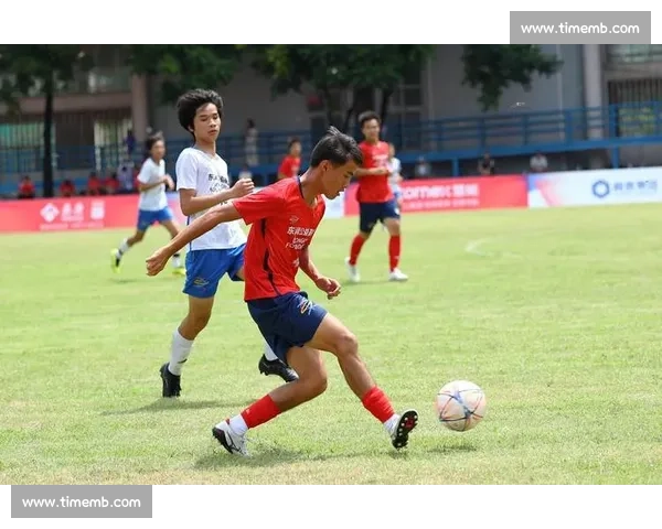 谢育新与梅州足球：客家精神的绿茵传承