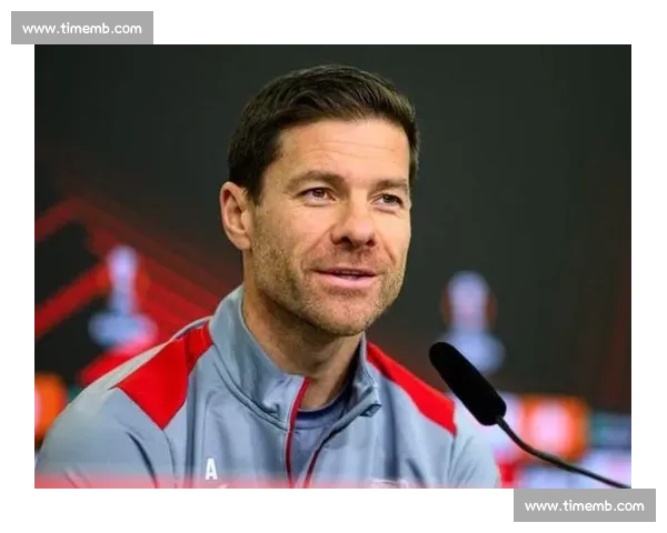 滕哈赫直言胜阿隆索，药厂总监：教练都盼新援